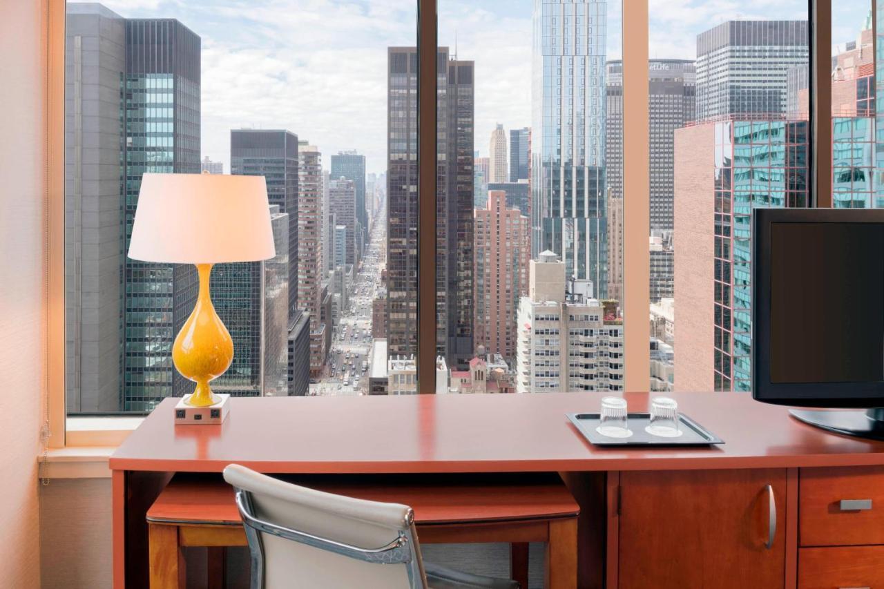 Courtyard New York Manhattan/Midtown East Екстер'єр фото