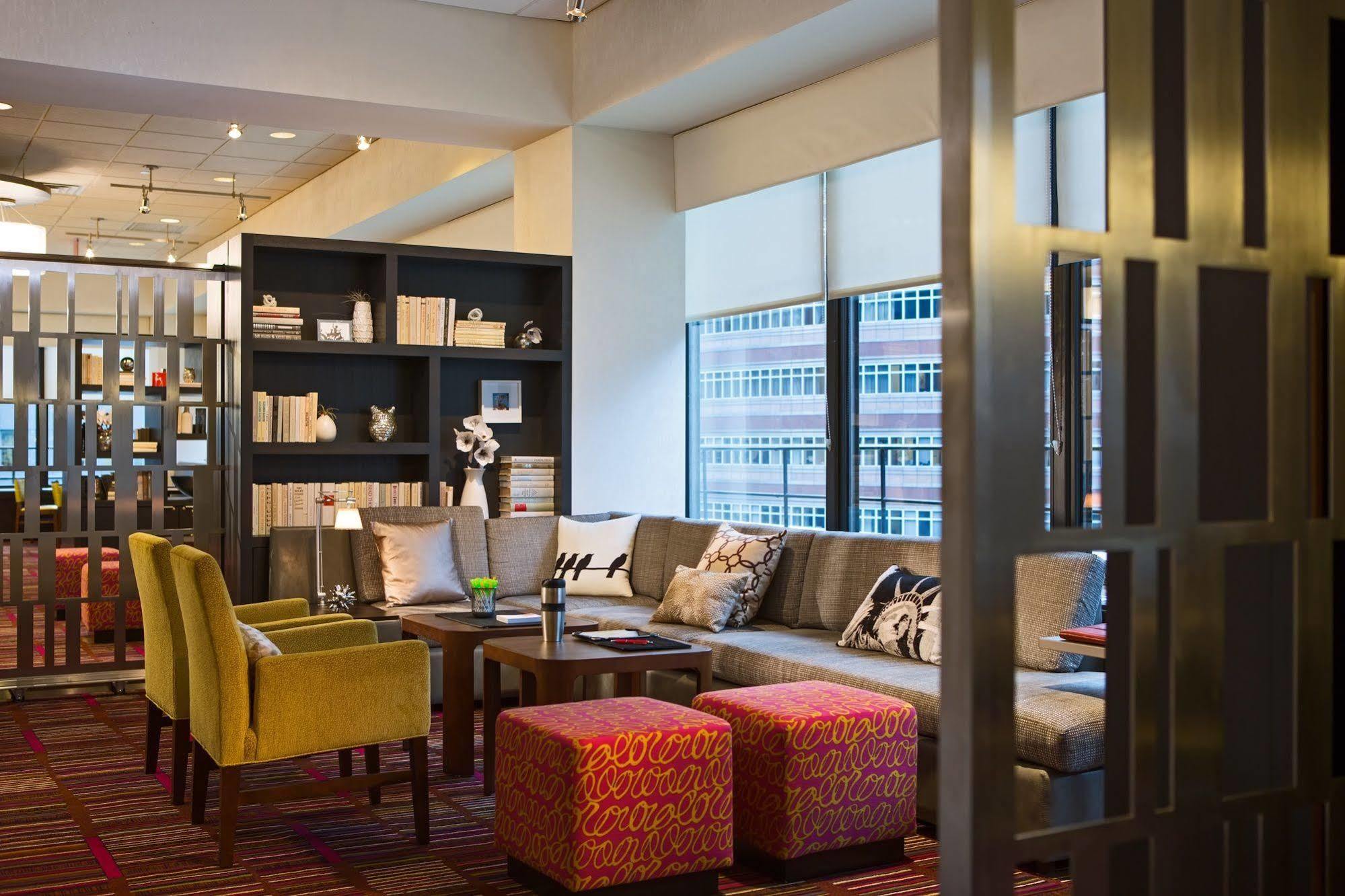 Courtyard New York Manhattan/Midtown East Екстер'єр фото